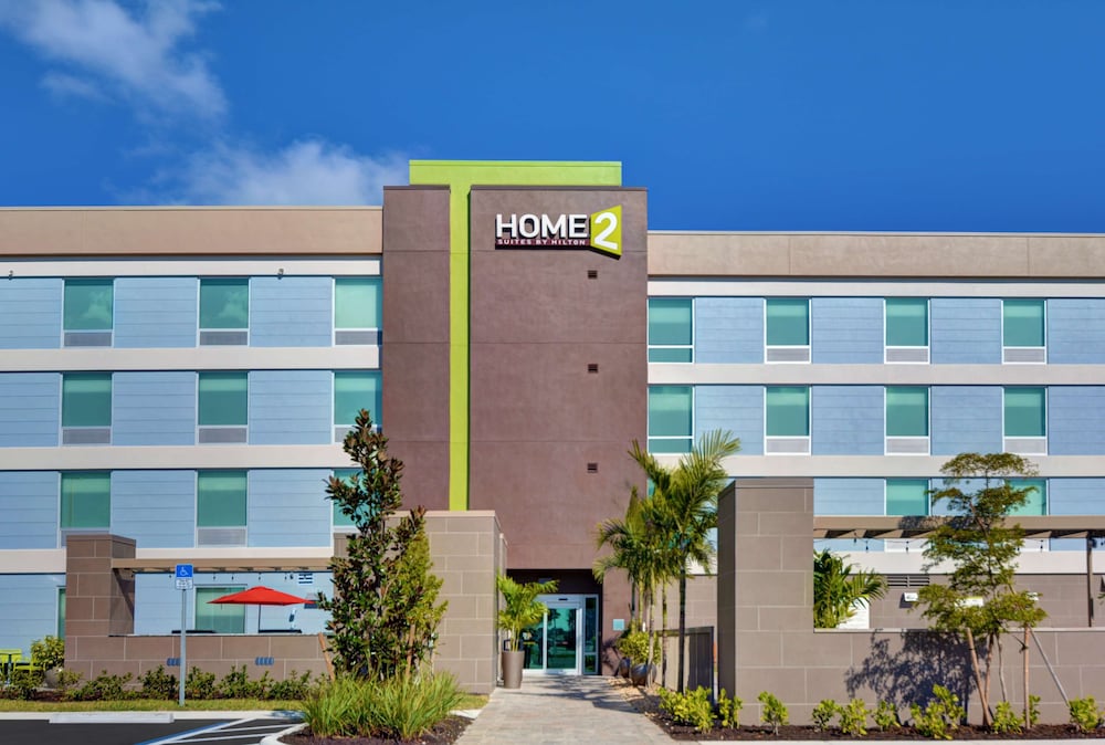 Home2 Suites by Hilton Fort Myers Colonial Blvd - photo 44
