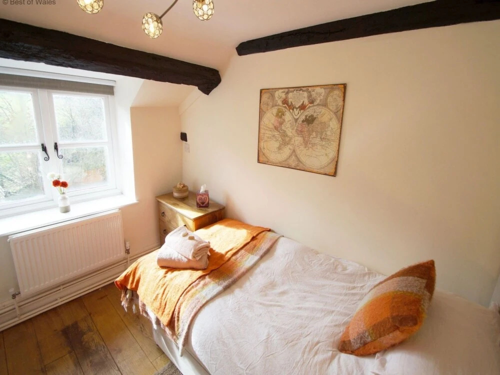 Beacons View Farm Cottages — Brecon — photo 3