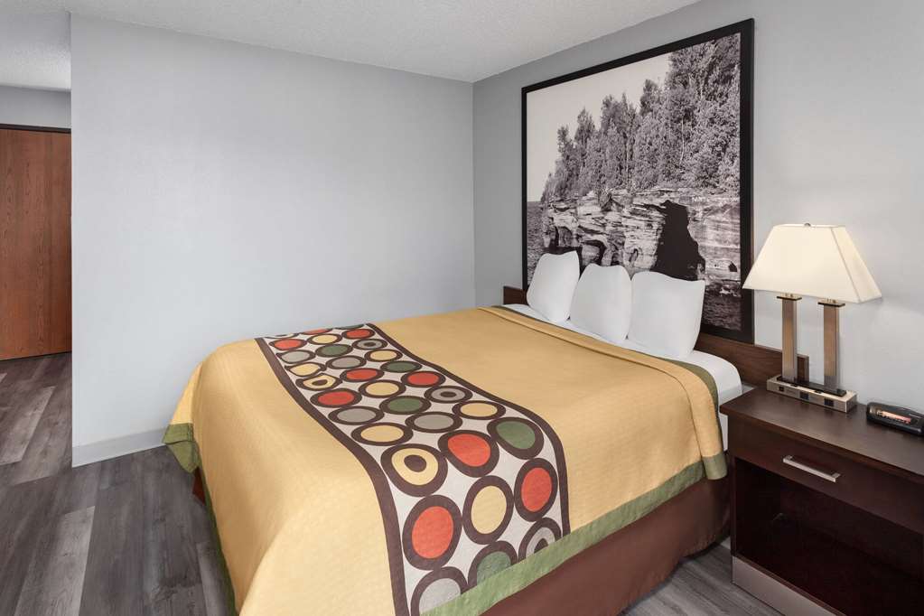 Super 8 by Wyndham Sun Prairie Madison E - photo 13