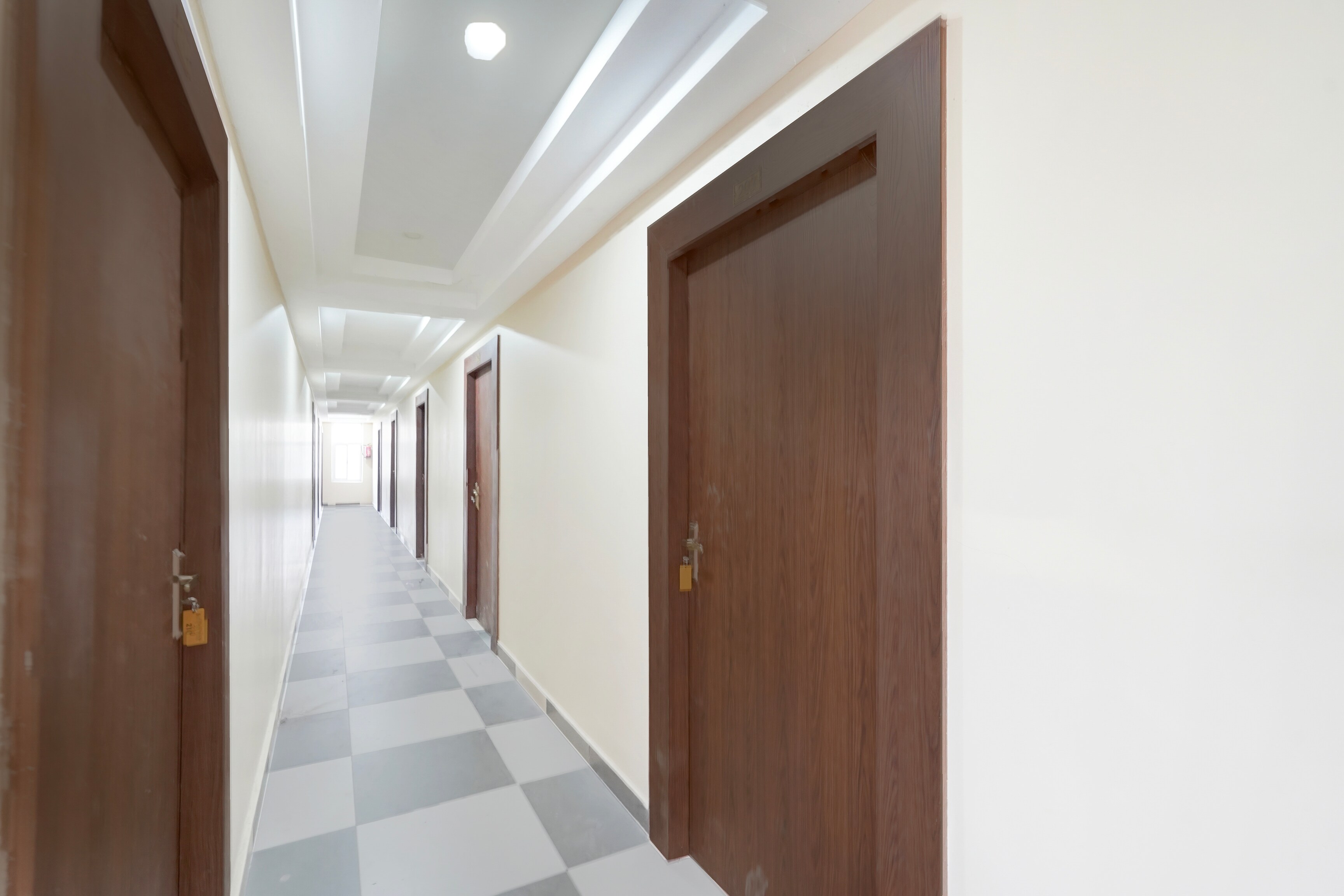 Super Collection O Ranipur Dhaney Crossway Formerly Saroj Inn — hotel in Sultanpur