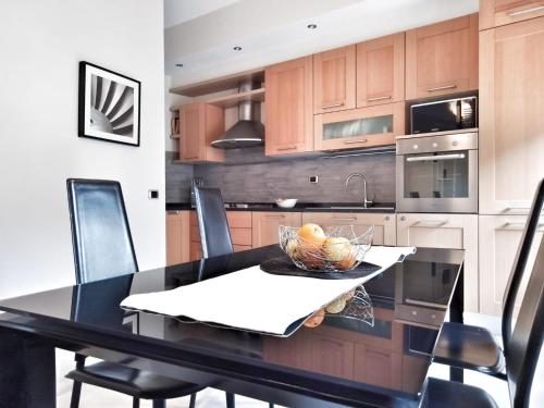 Lovely Modern Apartment — 4-Star Luxury Hotel in Florence, Italy