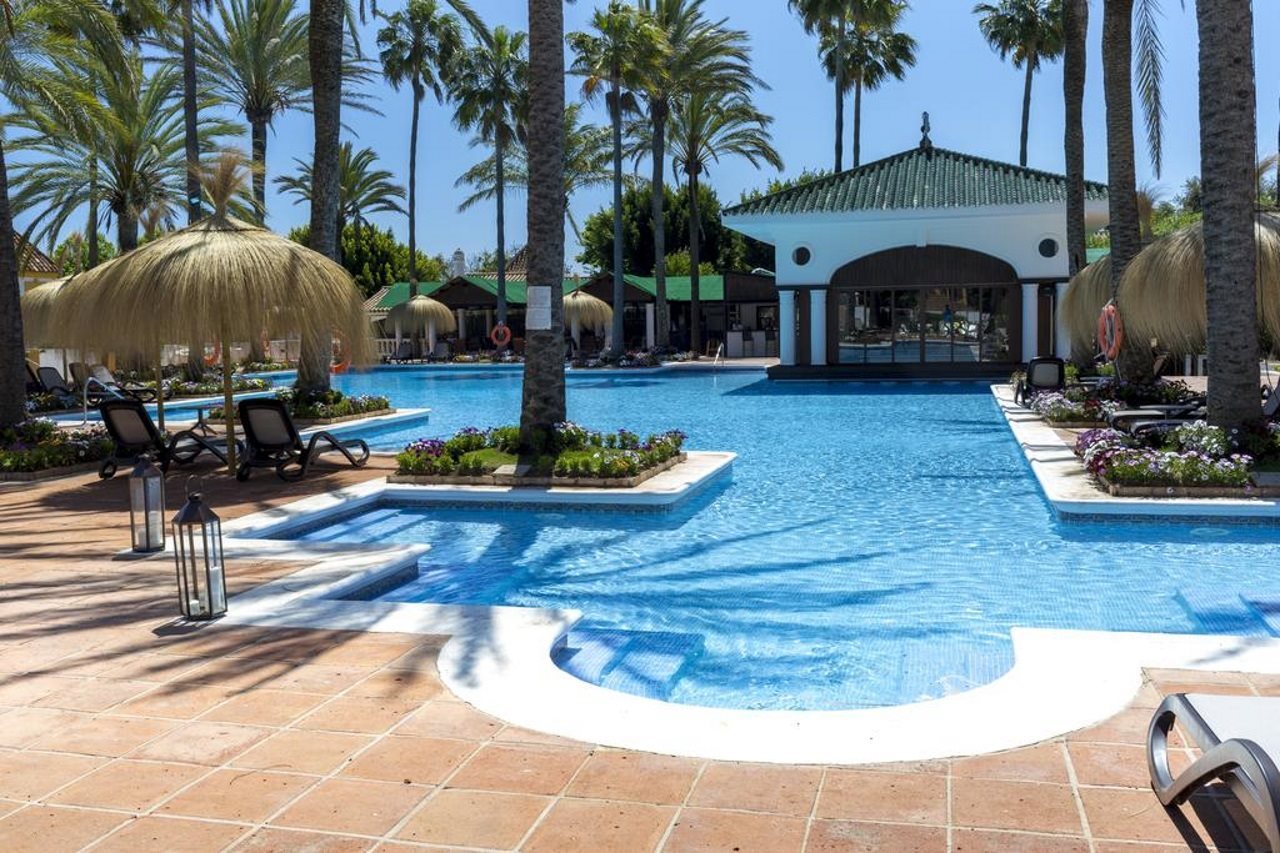 San Roque Suites Hotel