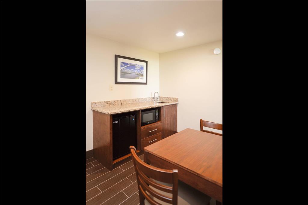 Comfort Inn & Suites Event Center - photo 13