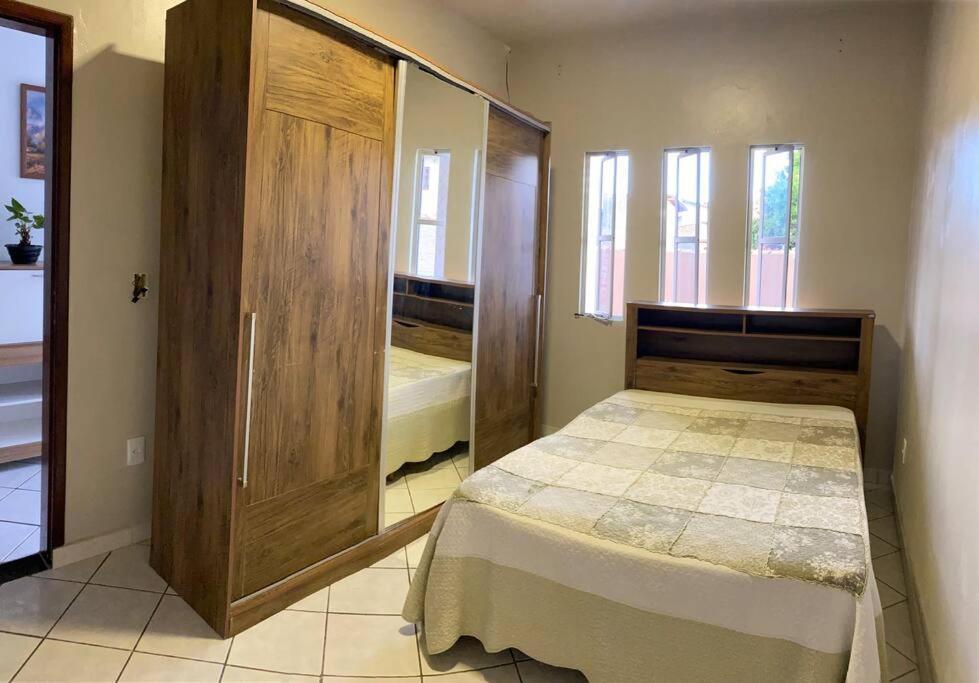 Moradia aconchegante e sossegada em ótimo local. - carbon neutral hotel in Florianopolis
