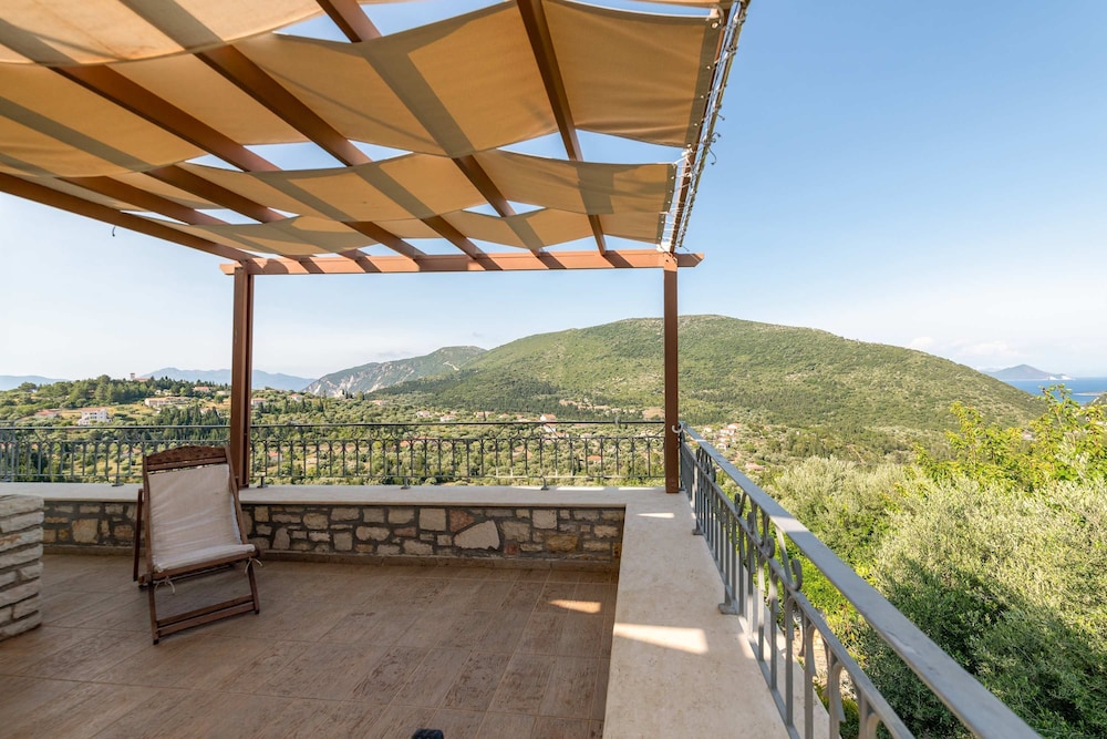 Odyssey s Palace Escape in Mythical Ithaca — Ithaki — photo 4