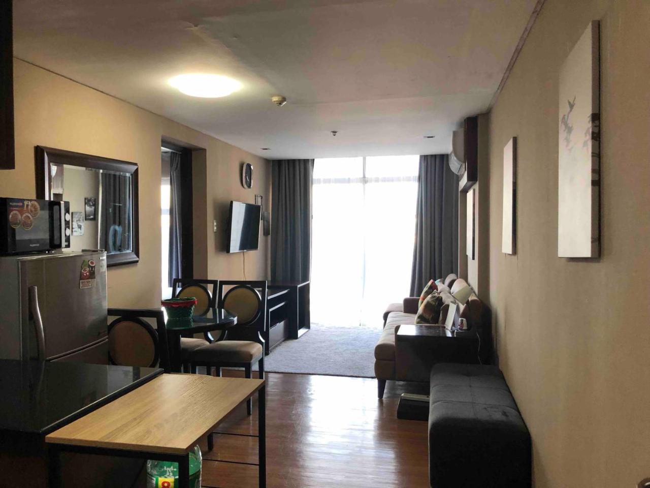 A Venue Residences Tower 12L — 4-Star Luxury Hotel in Manila, Philippines