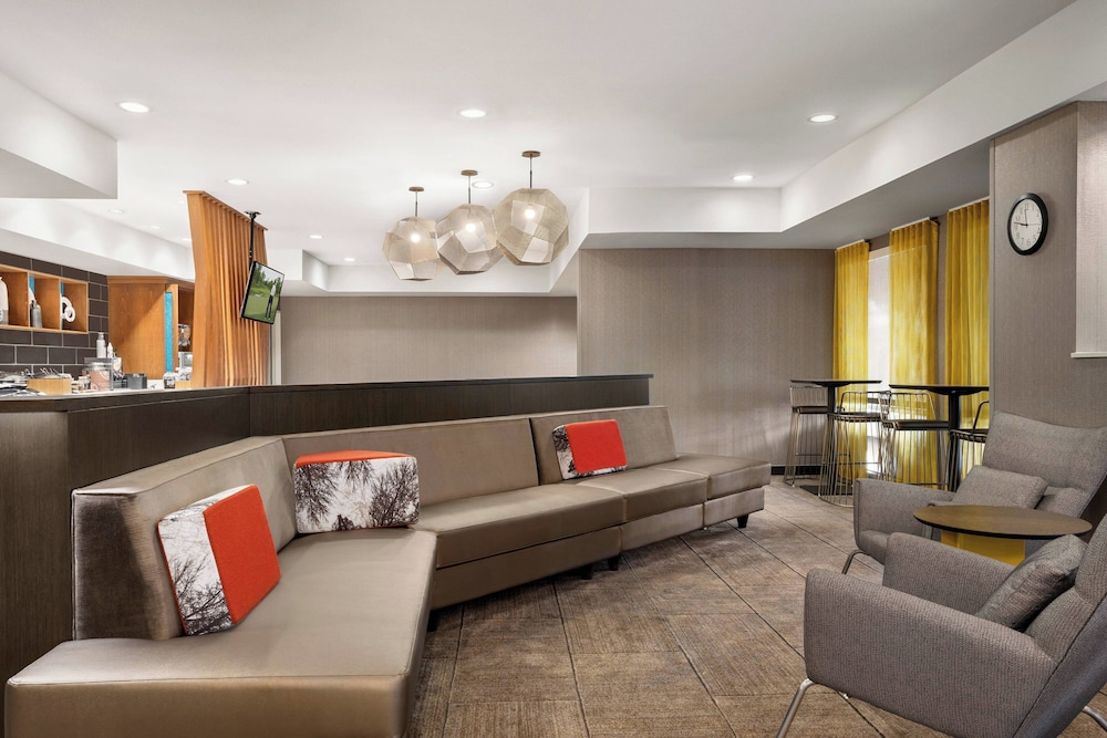 SpringHill Suites Phoenix Chandler Fashion Center - photo 3