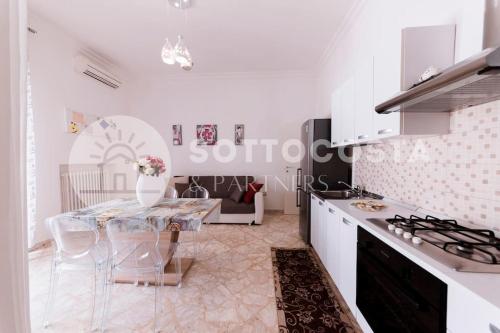 Floral Flat Porto Cesareo — 4-Star Luxury Hotel in Porto Cesareo, Italy