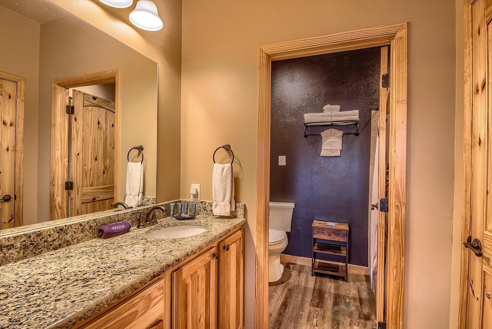 Old Mills Resort OM A5 3 Bedroom Condo by RedAwning - photo 15