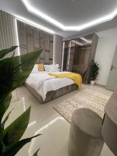 شقة فانسي الياسمين Riyadh Fancy Appartment Alyasmin — 4-Star Luxury Hotel in Riyadh, Saudi Arabia