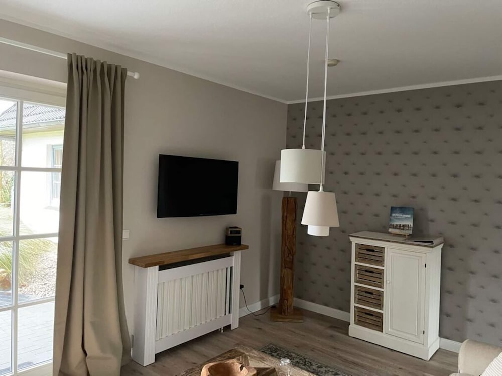 Sylt in the House Eight de Dunes — 4-Star Luxury Hotel in Sankt Peter-Ording, Germany