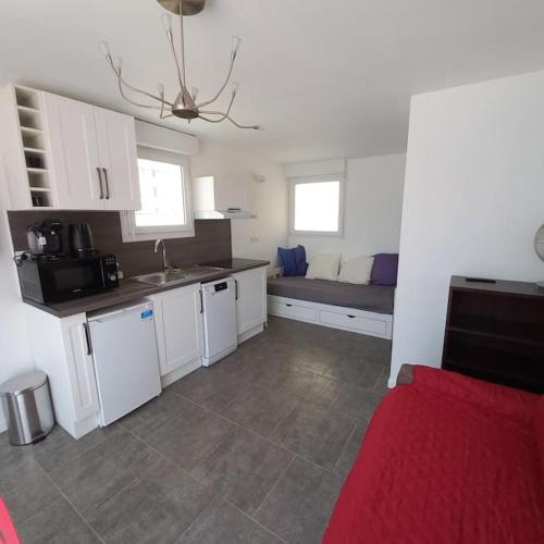 Barcares Studio a 50 M Plage Dans Village in Le Barcares, France