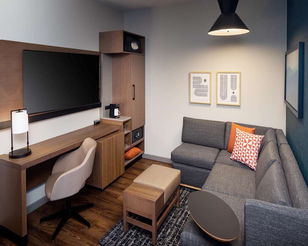 Hyatt Place Harrisonburg - photo 19