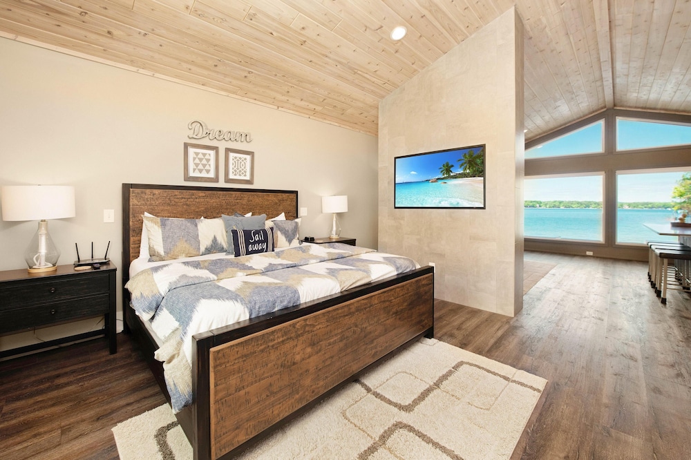 Lake Norman Hideaway - photo 7