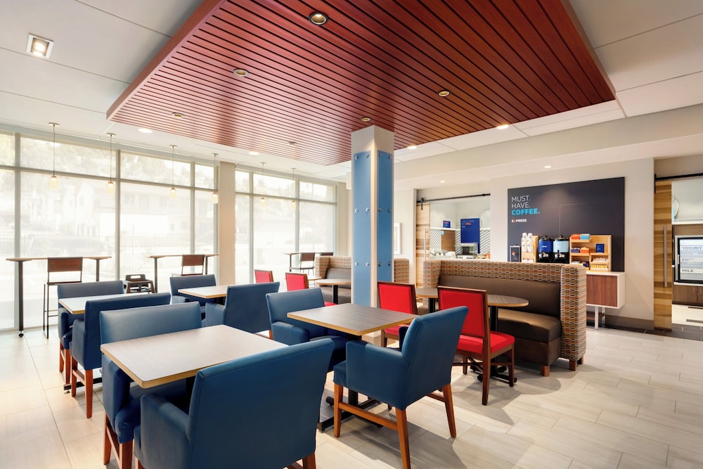 Holiday Inn Express & Suites Hayward Castro Valley by IHG - photo 24