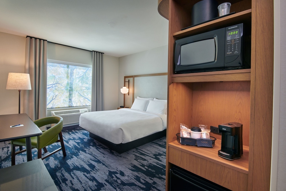 Fairfield Inn & Suites by Marriott Chicago O'Hare - photo 12