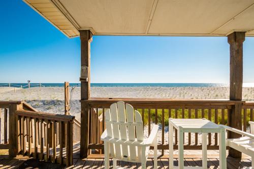 Moon Struck by Oak Island Accommodations - photo 18