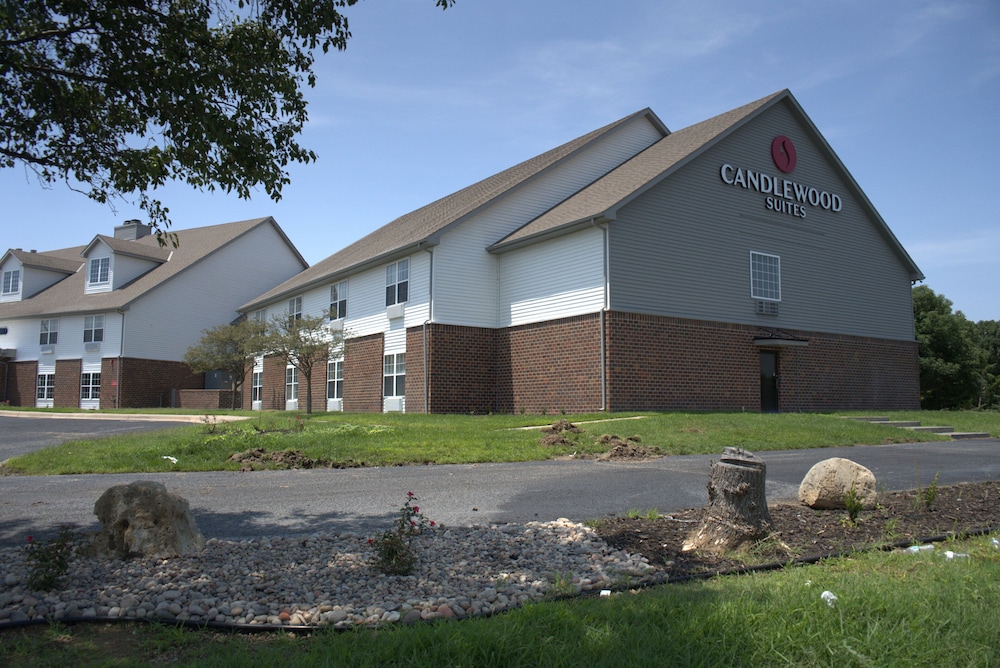 Candlewood Suites Wichita Northwest - photo 53