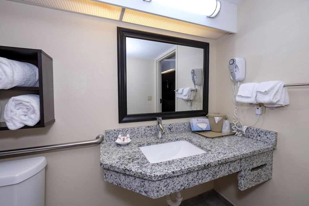 Red Roof Inn Plus Palm Coast - photo 28