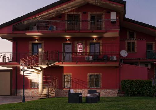 Rosy's Rooms — 4-Star Luxury Hotel in Patrica, Italy