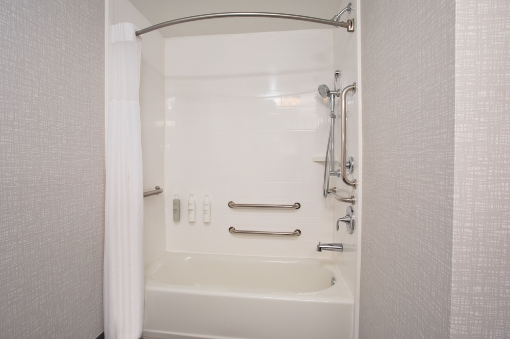 Hampton Inn & Suites Lady Lake The Villages - photo 22