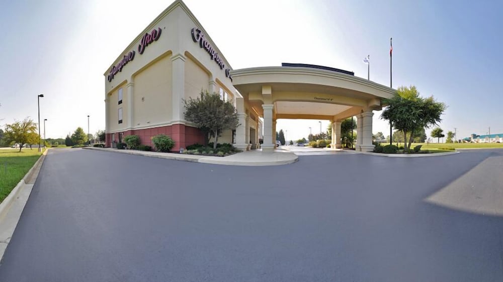 Hampton Inn South Hill - photo 65