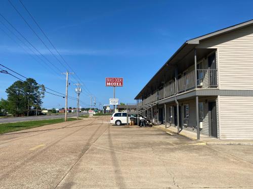 Brass Door Motel Gassville - photo 24