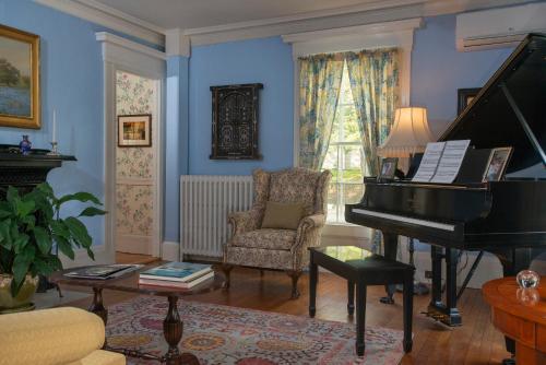Camden Maine Stay Inn - photo 29