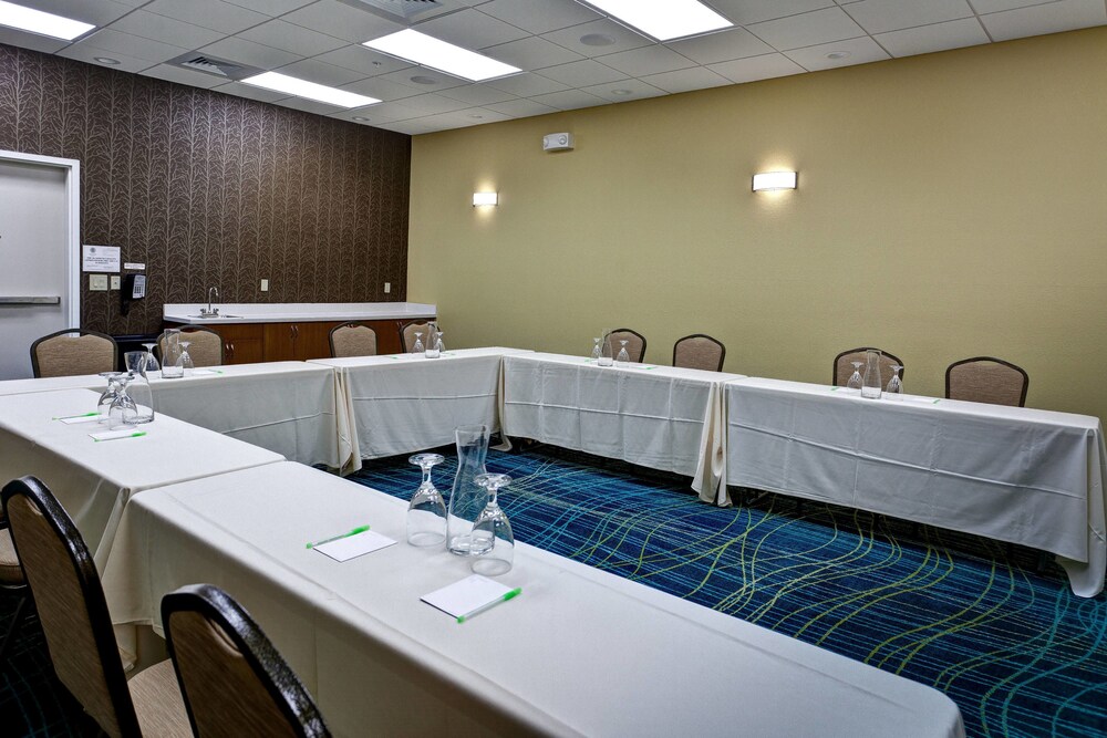 Springhill Suites Wichita Airport - photo 31