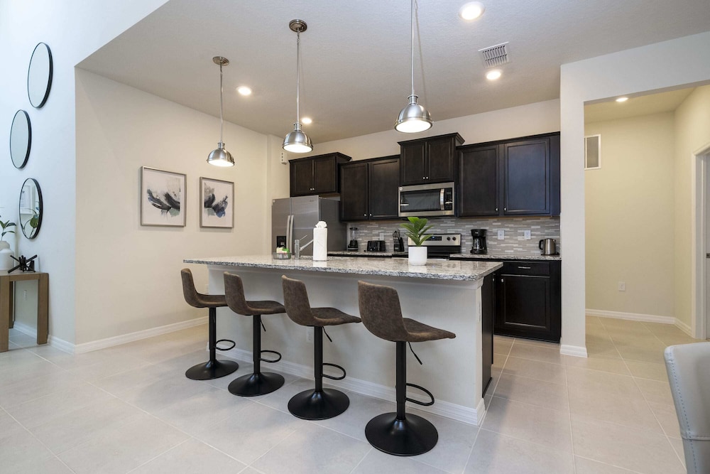 Gorgeous 6Bd W Pool Game Room At Windsor Island 4450 - photo 26
