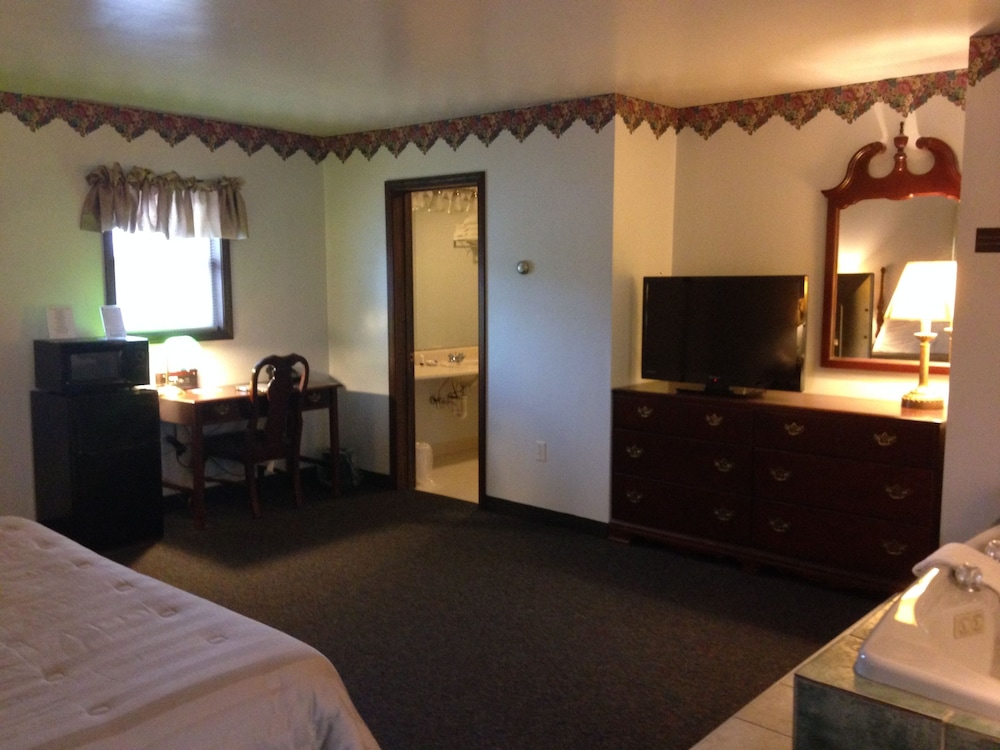 Fred's Inn - photo 13