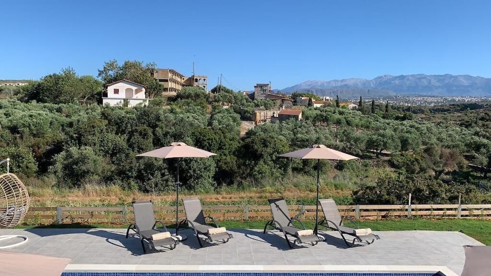 Rodou Suites & Villas — 4-Star Luxury Hotel in Souda, Greece