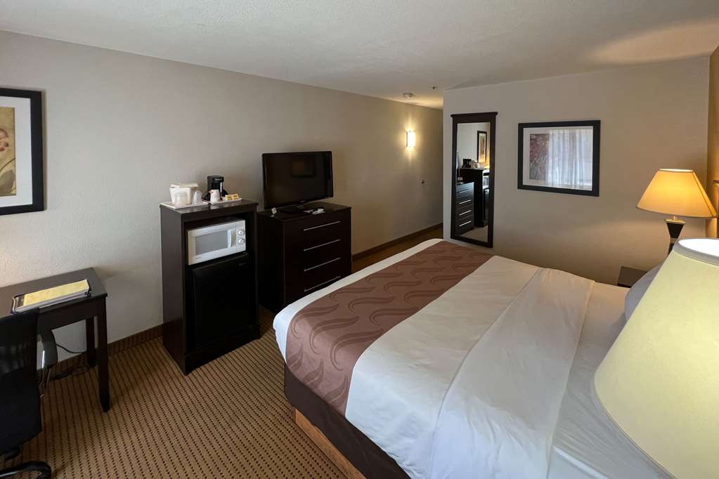 Quality Inn & Suites Farmington - photo 19