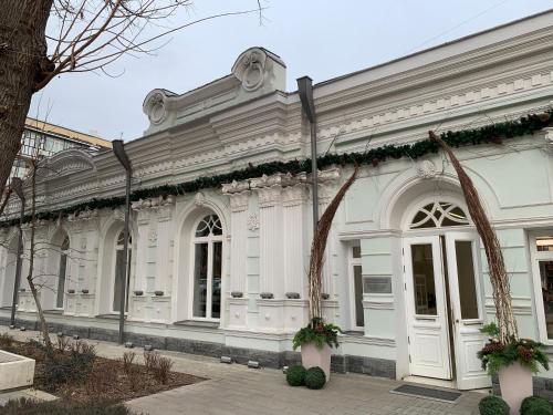 Downtown High view Balcony — 4-Star Luxury Hotel in Tashkent, Uzbekistan