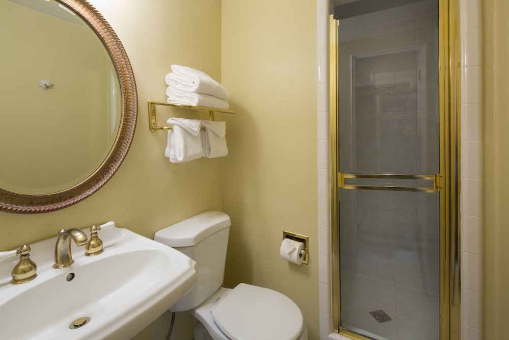 Normandy Inn - photo 19