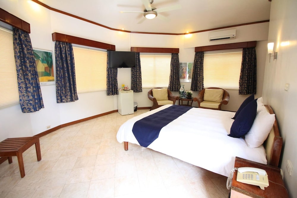 Mermaid Resort Puerto Galera in Puerto Galera, Philippines