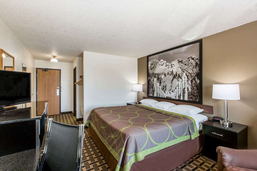 Super 8 by Wyndham Wayne - photo 10