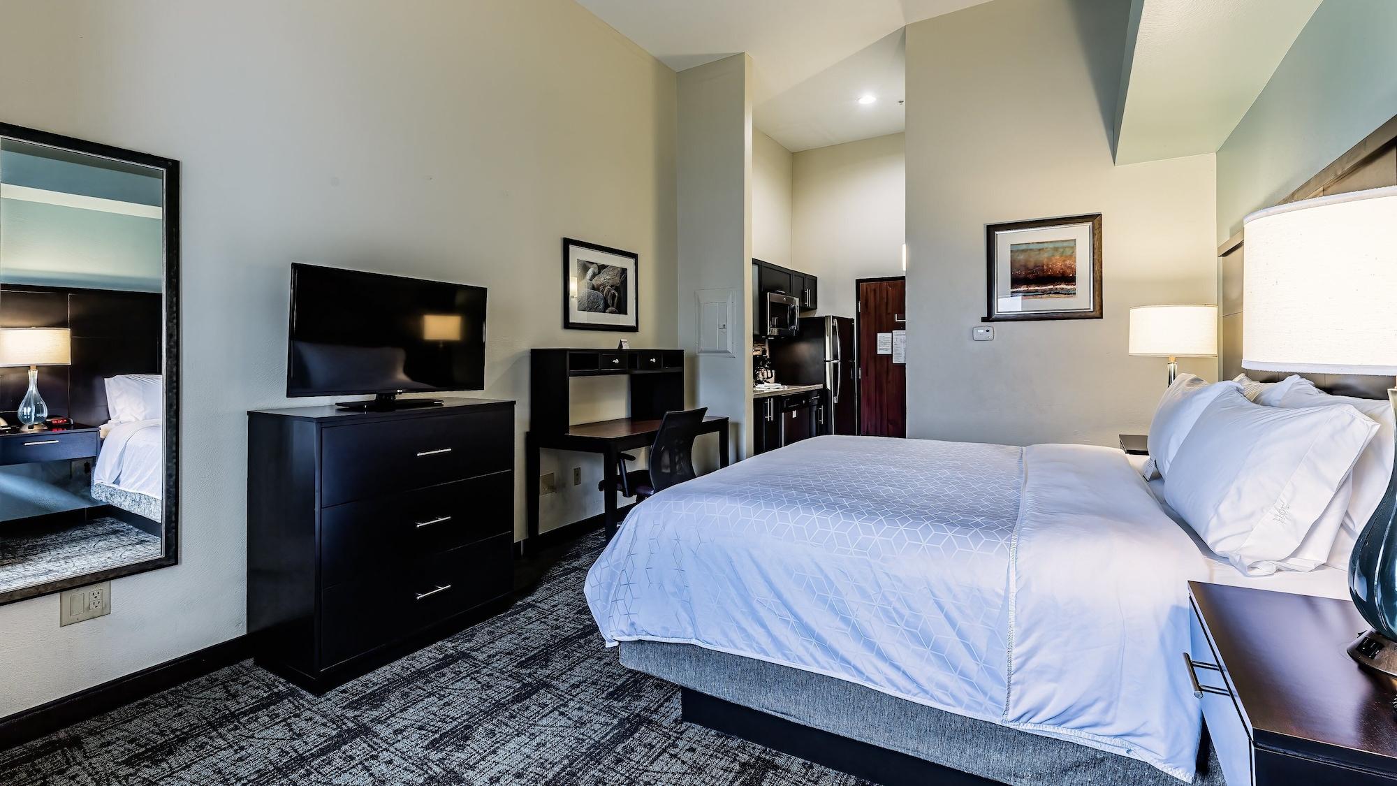 Staybridge Suites Laredo International Airport by IHG - photo 3
