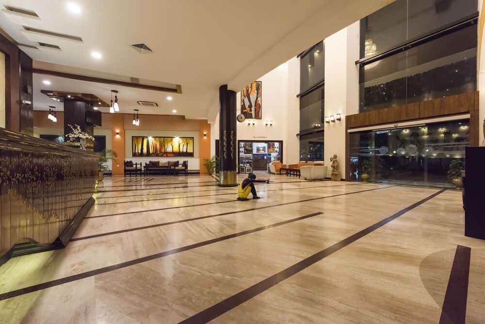 Hotel East Park — Bilaspur — photo 4