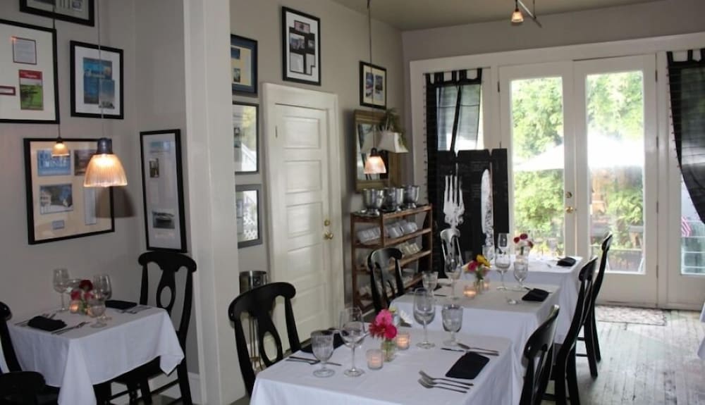 Hope and Glory Inn and Vineyard - photo 35