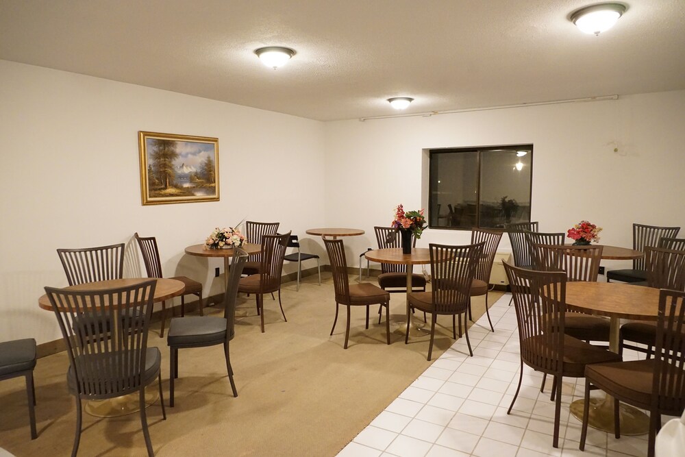 World Vacation Hotel - photo 17