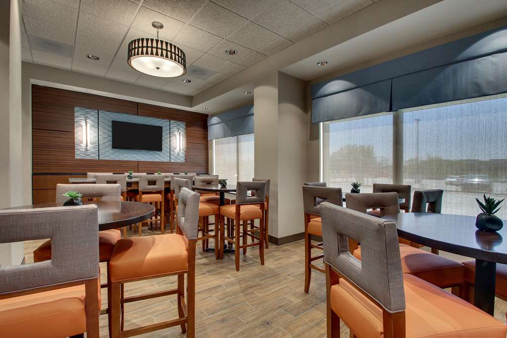 Drury Inn & Suites Iowa City Coralville - photo 12