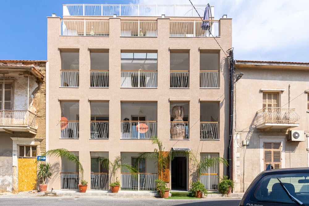 Sunstone Cozy Studio in Larnaca Terrace — 4-Star Luxury Hotel in Larnaca, Cyprus
