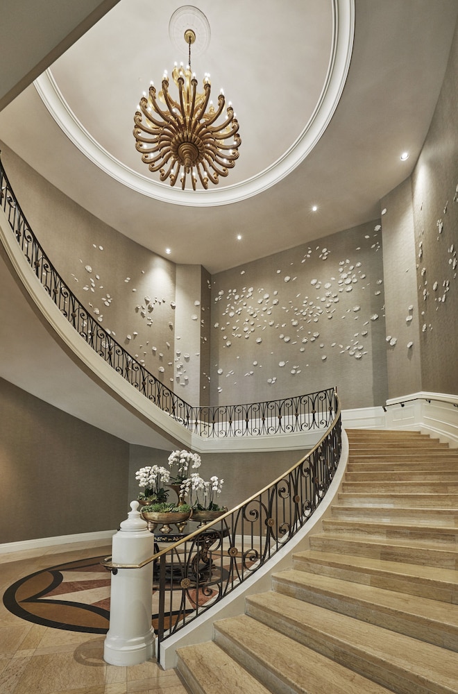 Four Seasons Hotel Las Vegas - photo 3