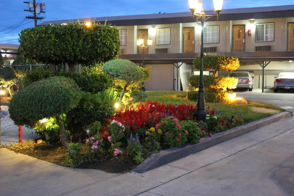 Garden View Inn - photo 15