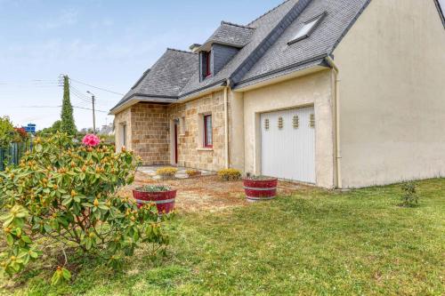 Holiday Home Tr morv zen — 4-Star Luxury Hotel in Nevez, France