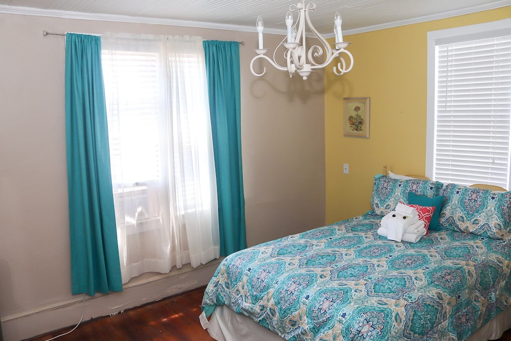 Bella's Boutique Hotel - photo 19