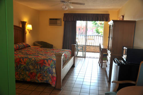 Fawlty Towers Motel - photo 14