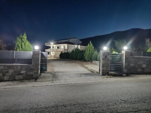 Olive Waves Apartments — 4-Star Luxury Hotel in Nea Peramos, Greece
