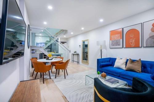 75 3B 3Br Luxury Duplex Brand New &D Elevator — 4-Star Luxury Hotel in New York City, United States